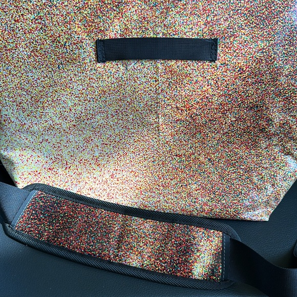 RAREFORM Manhattan Messenger Bag Unisex - Picture 2 of 14